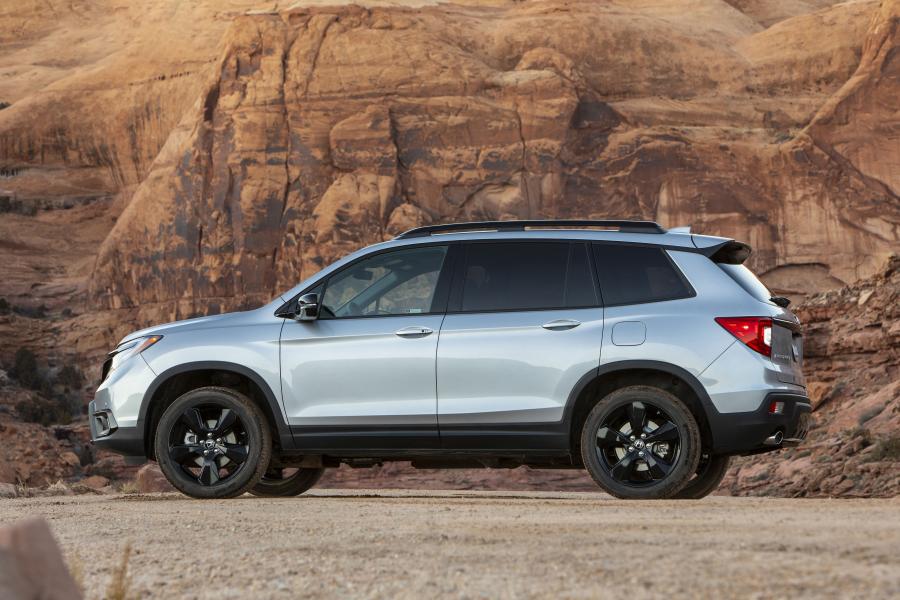  Honda Passport 2019 года  (фото 32 из 53)